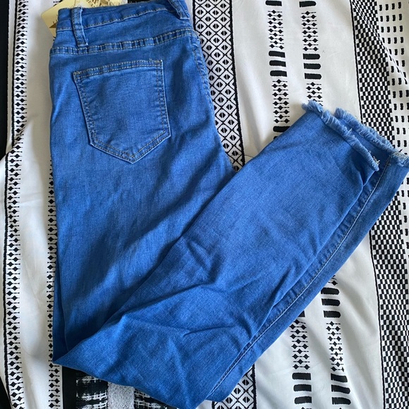 Jeans - Picture 2 of 3